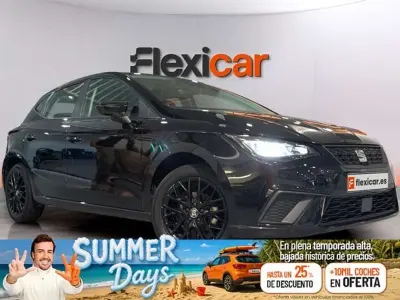 Usado Seat Ibiza Reference 80 CV (58 kW) 2023 Negro Utilitario