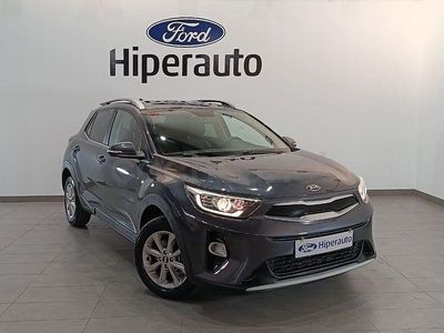 Usado Kia Stonic 84 CV (61 kW) 2019 Gris / plata SUV
