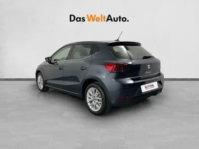 Usado Seat Ibiza 116 CV (85 kW) 2025 Gris Utilitario