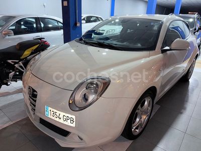 Beige Usado 2009 Alfa Romeo MiTo Distinctive Utilitario | 6490 €
