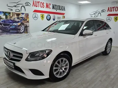 Używany Mercedes C200 160 KM (117 kW) 2019 Biały Kombi