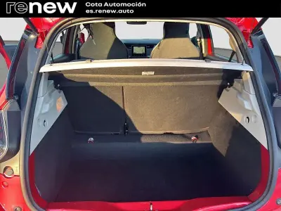 Usado Renault Zoe Evolution 80 kW (110 CV) 2023 Rojo Utilitario