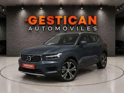 Usado Volvo XC40 Inscription 262 CV (192 kW) 2022 Azul SUV