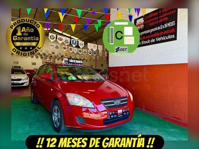 Usado Kia Ceed 109 CV (80 kW) 2007 Rojo Utilitario