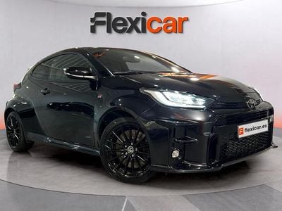 Negro Usado 2021 Toyota Yaris Berlina | 26.790 € (Buen precio)