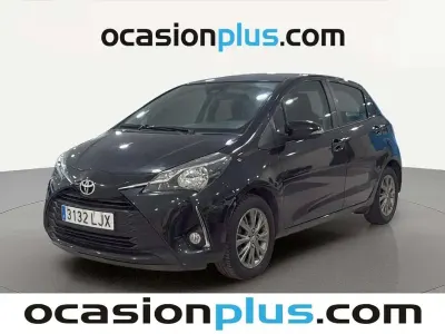 Usado Toyota Yaris Active 69 CV (50 kW) 2020 Negro Utilitario