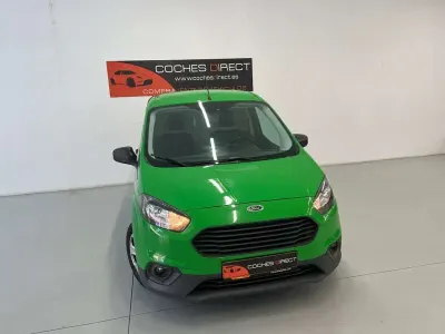 Usado Ford Tourneo Connect Titanium 101 CV (74 kW) 2019 Verde Monovolumen