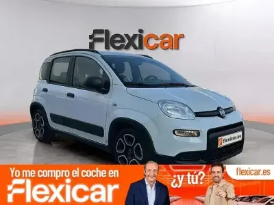 Usado Fiat Panda Cross Cross 70 CV (51 kW) 2022 Blanco Utilitario