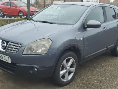 Usado Nissan Qashqai Acenta 117 CV (86 kW) 2011 Gris / plata SUV