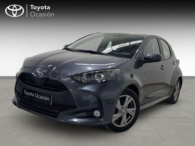 Occasion Toyota Yaris Hybrid Active 116 PK (85 kW) 2024 Grijs Sedan