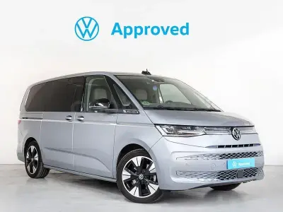 Usado VW Multivan Style 150 CV (110 kW) 2025 Gris / plata Monovolumen
