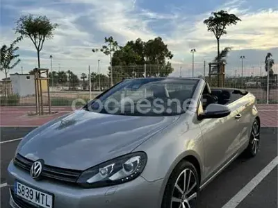 Usado VW Golf 160 CV (117 kW) 2011 Gris / plata Descapotable