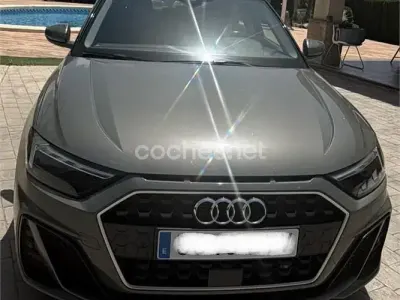 Usado Audi A1 Sportback 110 CV (80 kW) 2022 Gris / plata Utilitario