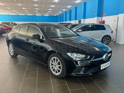 Usado Mercedes CLA180 Shooting Brake 136 CV (100 kW) 2023 Negro Familiar