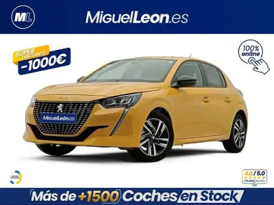 Usado Peugeot 208 Allure 102 CV (75 kW) 2023 Amarillo Utilitario