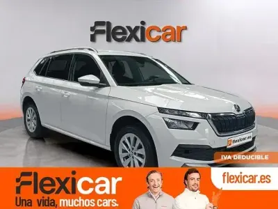 Usado Skoda Kamiq Selection 95 CV (69 kW) 2023 Blanco SUV