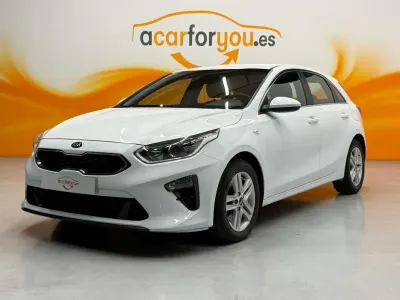 Usado Kia Ceed 120 CV (88 kW) 2021 Blanco Utilitario