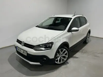 Usado VW Polo Cross 90 CV (66 kW) 2016 Gris / plata Utilitario