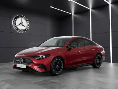 Nuevo Mercedes CLA180 136 CV (100 kW) 2026 Rojo Berlina