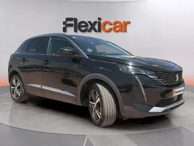 Usado Peugeot 3008 Allure 131 CV (96 kW) 2021 Negro SUV