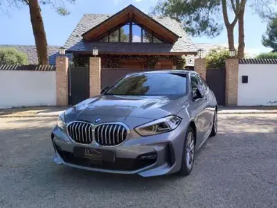 Usado BMW 116 M Sport 136 CV (100 kW) 2024 Gris Utilitario
