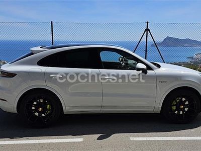 Blanco Usado 2022 Porsche Cayenne Coupe Platinum Edition Coupe | 79.999 €