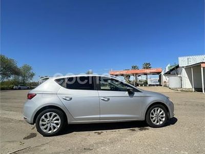 Usado Seat Leon Style 110 CV (80 kW) 2016 Gris / plata Berlina