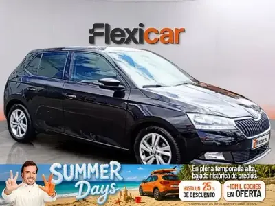 Usado Skoda Fabia Ambition 95 CV (69 kW) 2021 Negro Utilitario