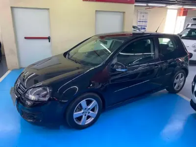 Usado VW Golf V GT 140 CV (102 kW) 2008 Negro Utilitario