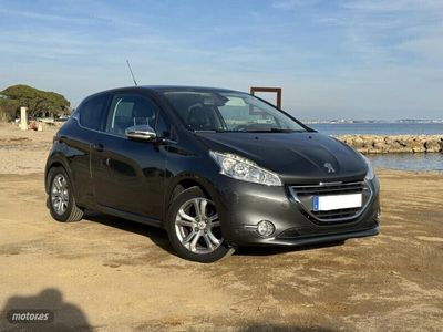 usado Peugeot 208 Allure 1.2 Vti