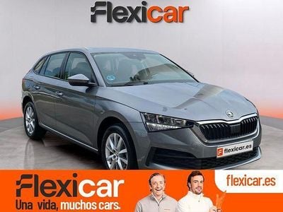 Usado Skoda Scala Active 110 CV (80 kW) 2022 Gris Utilitario
