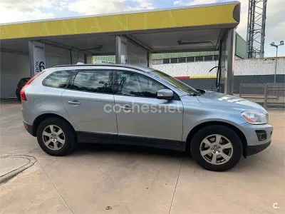 Begagnad Volvo XC60 Kinetic 175 HK (128 kW) 2009 Grå SUV