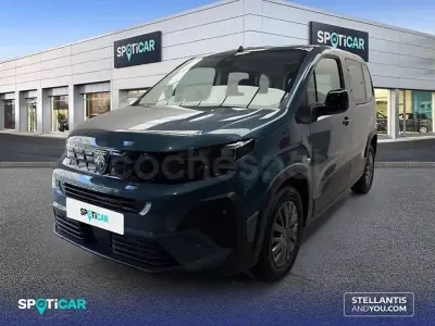 Usado Peugeot Rifter Allure 100 CV (73 kW) 2025 Azul Monovolumen