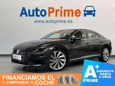 Usado VW Arteon R-line 150 CV (110 kW) 2018 Gris Utilitario