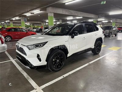 Usado Toyota RAV4 Hybrid Style 218 CV (160 kW) 2021 Blanco SUV