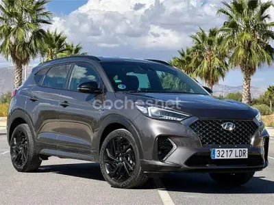 Usado Hyundai Tucson Style 136 CV (100 kW) 2019 Gris / plata SUV