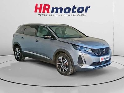 Usado Peugeot 5008 Allure 132 CV (97 kW) 2023 Gris SUV