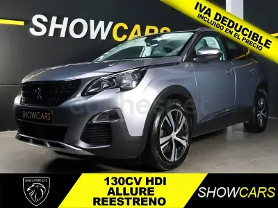 Usado Peugeot 3008 Allure 130 CV (95 kW) 2021 Gris / plata SUV