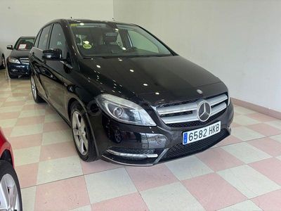 Usado Mercedes B180 109 CV (80 kW) 2012 Negro Monovolumen