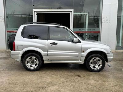 Usado Suzuki Grand Vitara 95 CV (69 kW) 2005 Plateado SUV