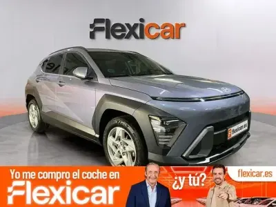 Usado Hyundai Kona 120 CV (88 kW) 2024 Gris SUV