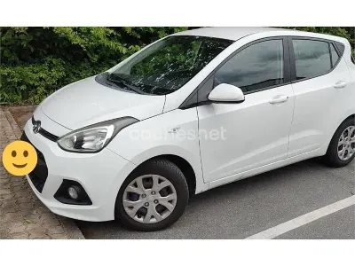 Usado Hyundai i10 66 CV (48 kW) 2015 Blanco Utilitario