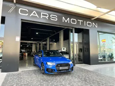 Usado Audi RS4 450 CV (330 kW) 2018 Azul Familiar