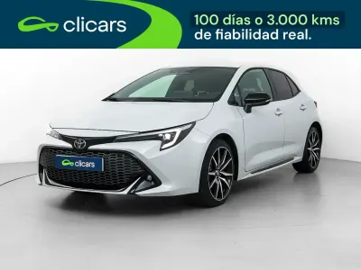 Usado Toyota Corolla Sport 140 CV (102 kW) 2023 Blanco Berlina