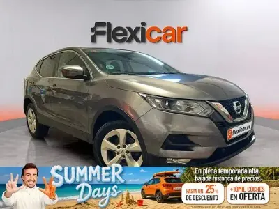 Usado Nissan Qashqai Acenta 140 CV (102 kW) 2019 Gris SUV