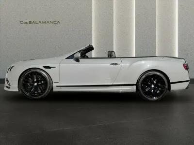 Usado Bentley Continental GT 709 CV (521 kW) 2018 Gris claro metalizado Descapotable