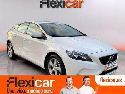 Usado Volvo V40 Momentum 120 CV (88 kW) 2018 Blanco Utilitario