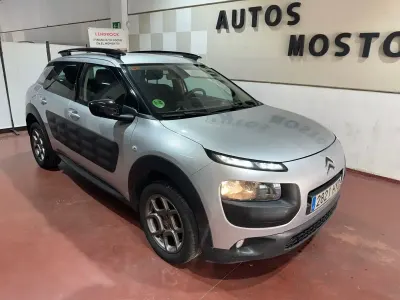 Usado Citroën C4 Cactus Feel 82 HP (60 kW) 2014 Cinzento Citadino