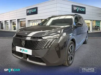 Usado Peugeot 5008 GT 145 CV (106 kW) 2025 Gris / plata SUV