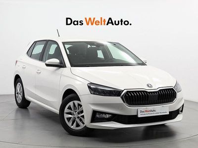 Blanco Usado 2023 Skoda Fabia Ambition Utilitario | 15.490 € (Precio justo)